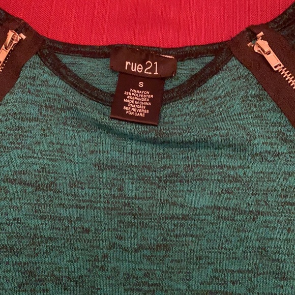 Women’s sweater - Picture 5 of 5